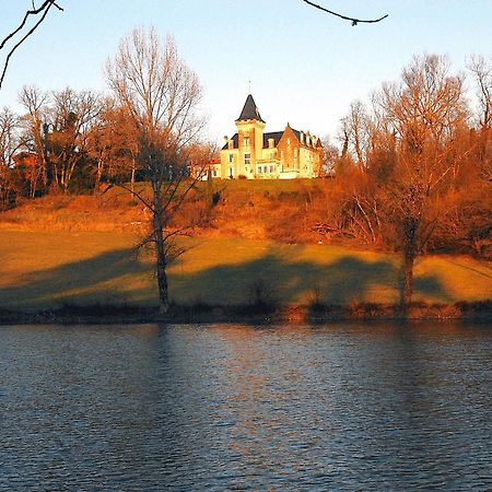 Chateau De Bellevue B&B Et Appartements Avec Piscine Saisonal Chauffee Et Chambres Partout Climatisees Saint-Avit  Екстериор снимка