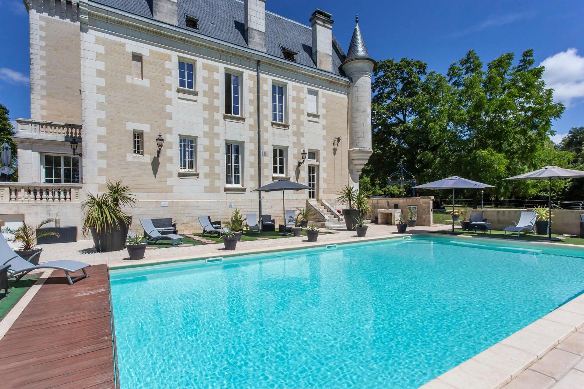 Chateau De Bellevue B&B Et Appartements Avec Piscine Saisonal Chauffee Et Chambres Partout Climatisees Saint-Avit  Екстериор снимка