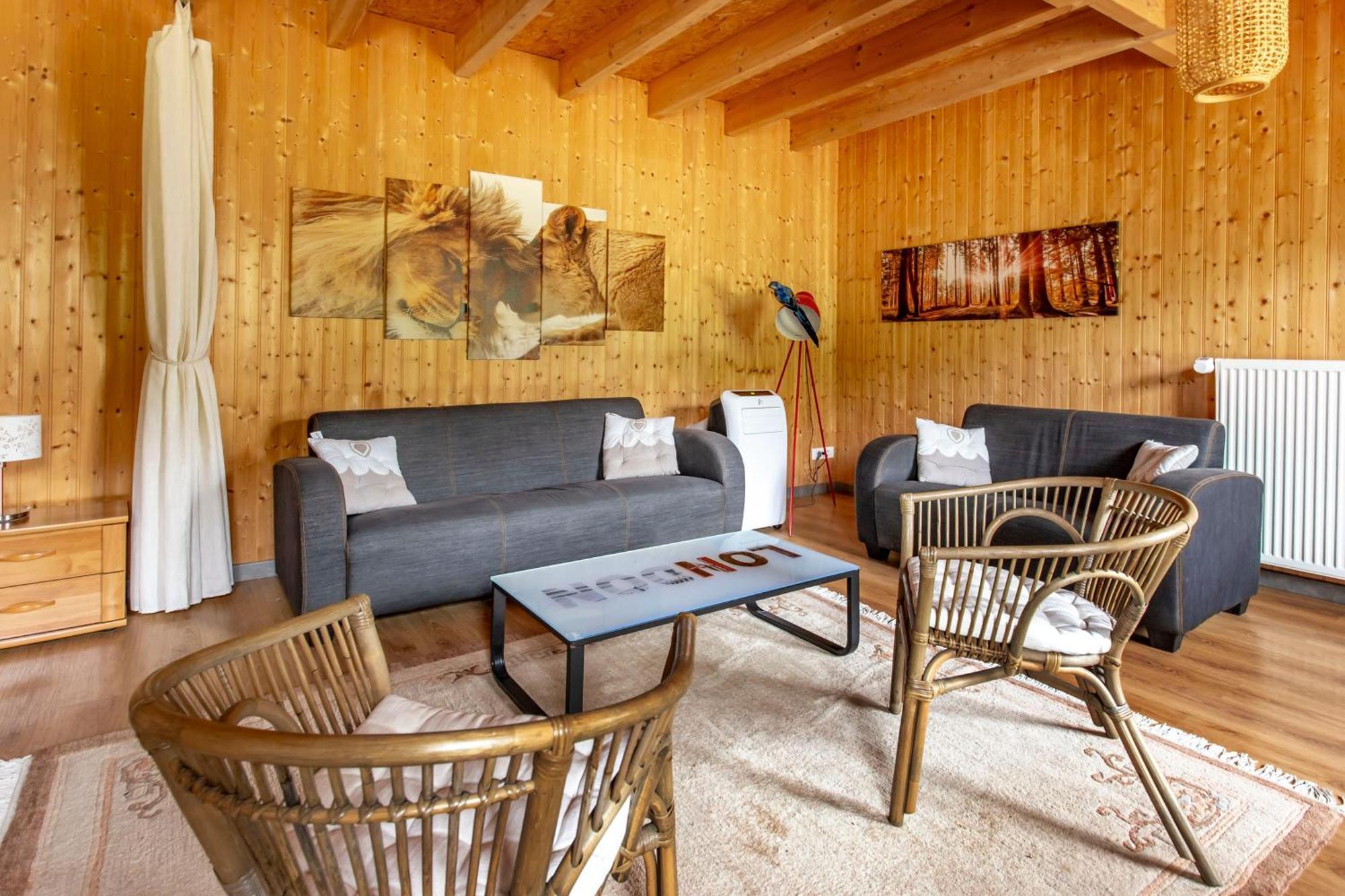 Chateau De Bellevue B&B Et Appartements Avec Piscine Saisonal Chauffee Et Chambres Partout Climatisees Saint-Avit  Екстериор снимка